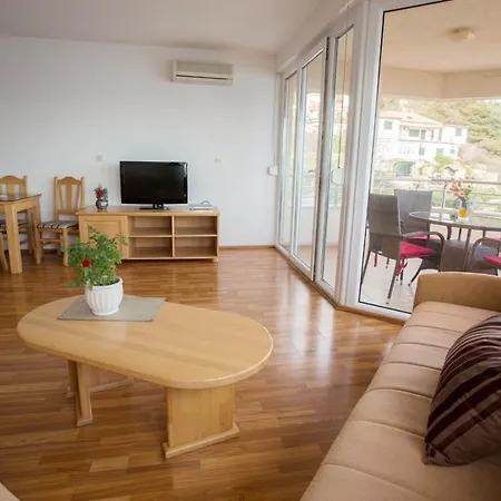 Apartament Apartment Mimice *